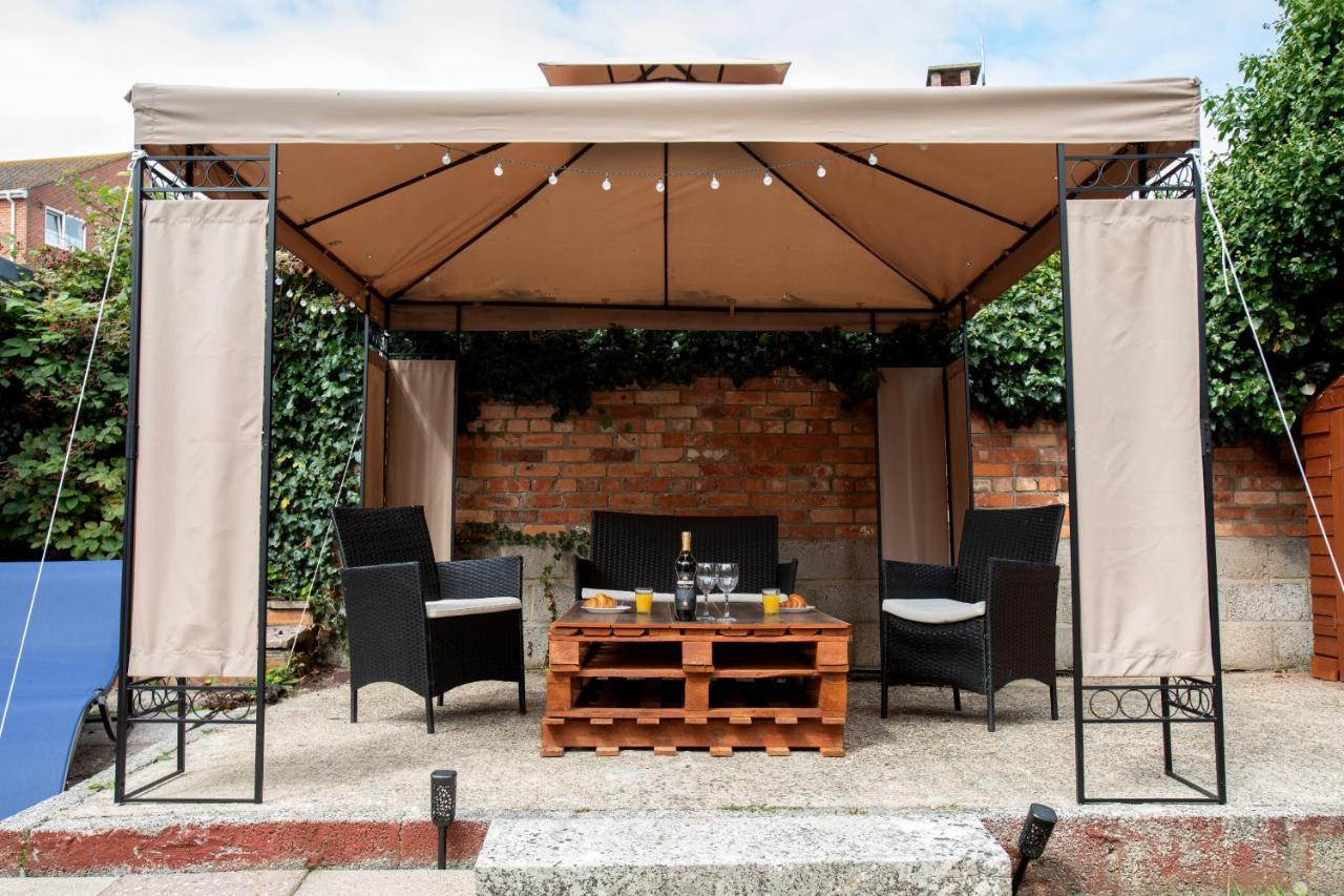 1-Bedroom Apartment With A Private Garden, Beach 5-Min Walk Weymouth Eksteriør billede
